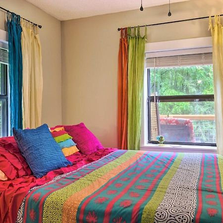 Shaw Creek Cottage With Fire Pit And Forest Views Гендерсонвілл Екстер'єр фото