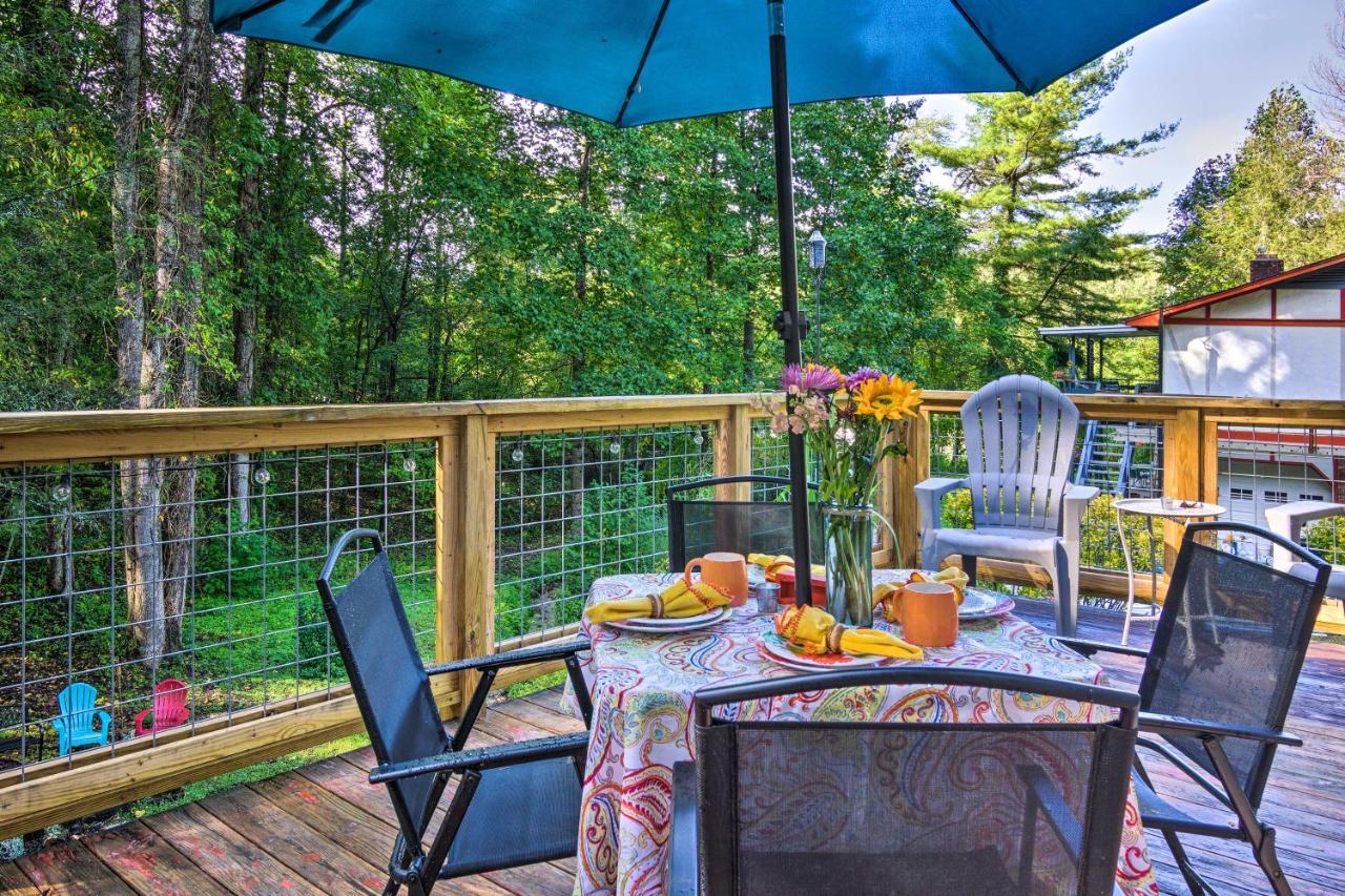 Shaw Creek Cottage With Fire Pit And Forest Views Гендерсонвілл Екстер'єр фото